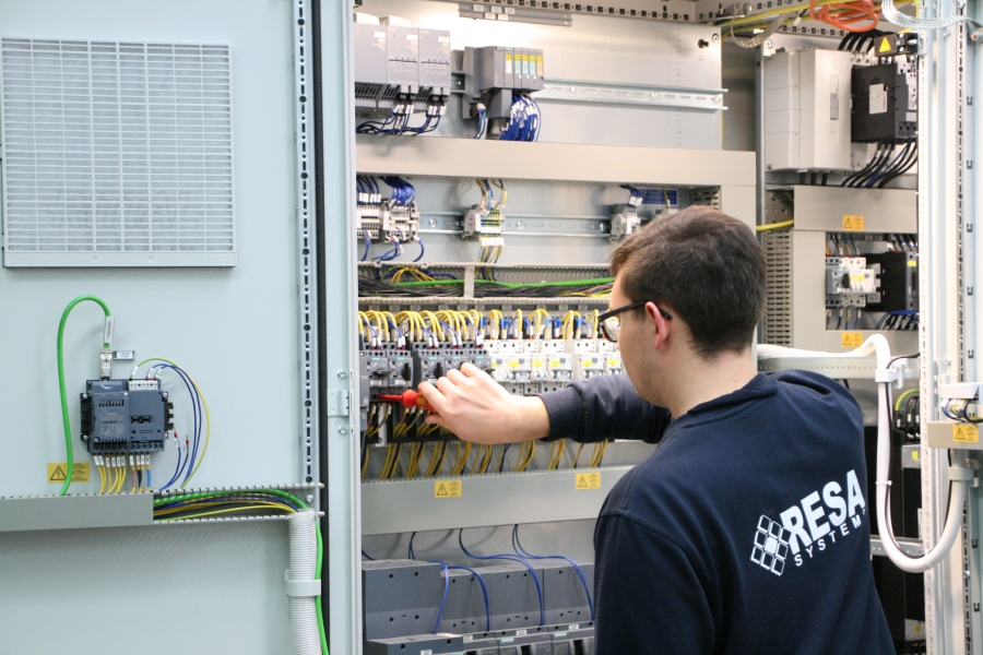 Schaltanlagenbau und Industriemontage